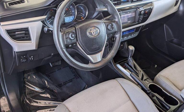 2015 Toyota Corolla LE Plus full
