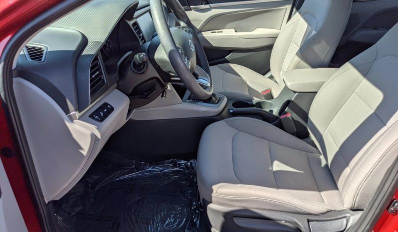 2020 Hyundai Elantra SE full