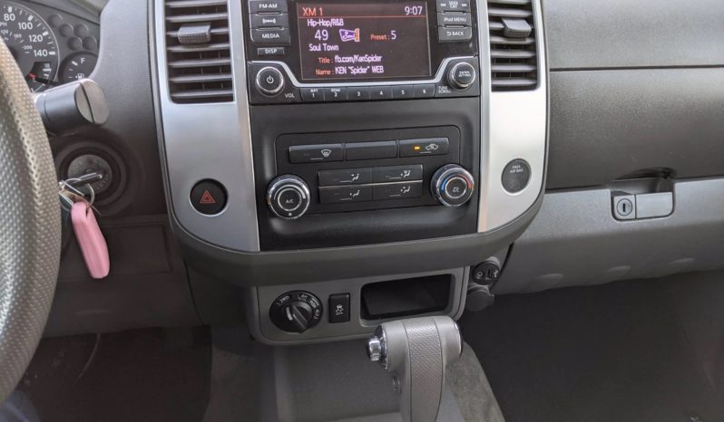 2017 Nissan Frontier SV full