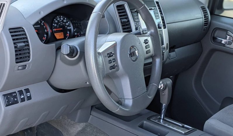 2017 Nissan Frontier SV full