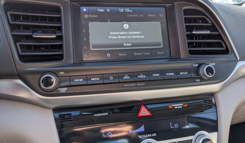 2020 Hyundai Elantra SE full