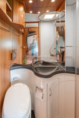 Eura Mobil Integra Style 700*2011 full