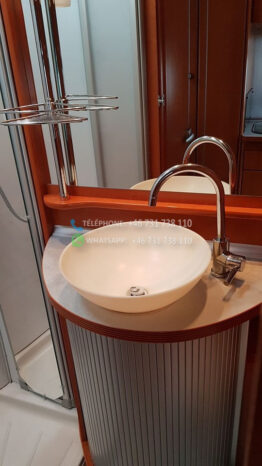 LMC Liberté A 7405G* 2009 full