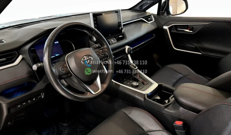 Toyota RAV4 E-CVT*2020 full