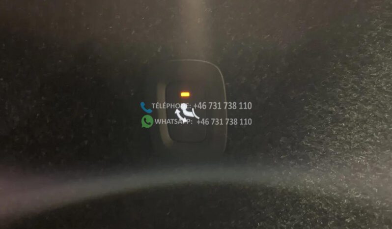 Volvo XC40 B4 FWD* SUV 2025 full