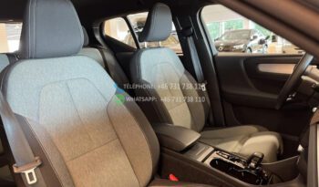 Volvo XC40 B4 FWD* 2025 full