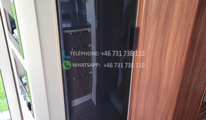 Adria Coral Supreme S690SC* 2017 full