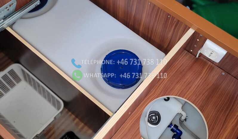 Adria Coral Supreme S690SC* 2017 full