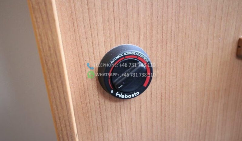 Challenger GENESIS 60 M12 TOIT OUVRANT* 2012 full