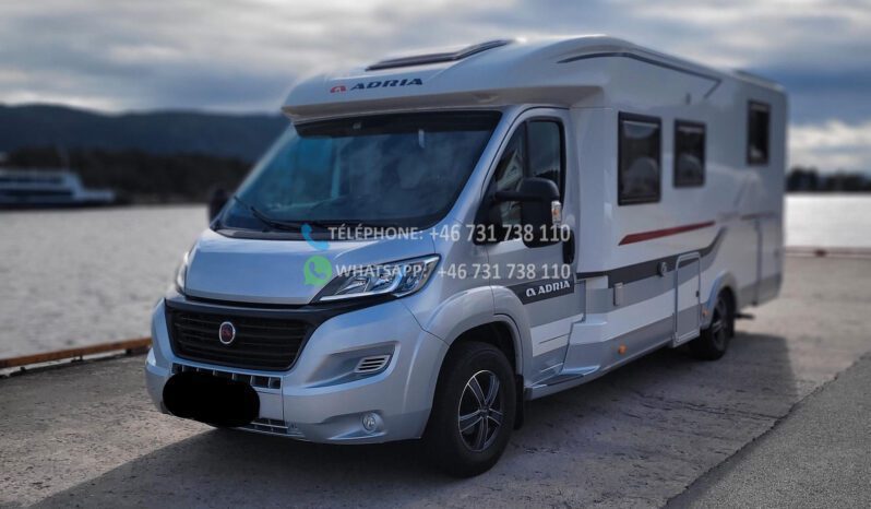 Adria Coral Supreme S690SC* 2017 full