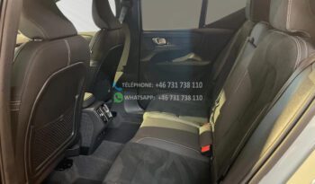 Volvo XC40 B4 FWD* SUV 2025 full
