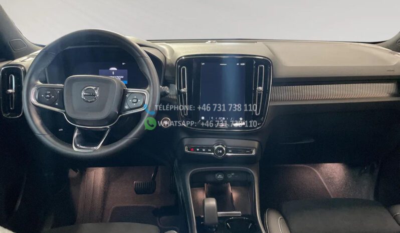 Volvo XC40 B4 FWD* SUV 2025 full