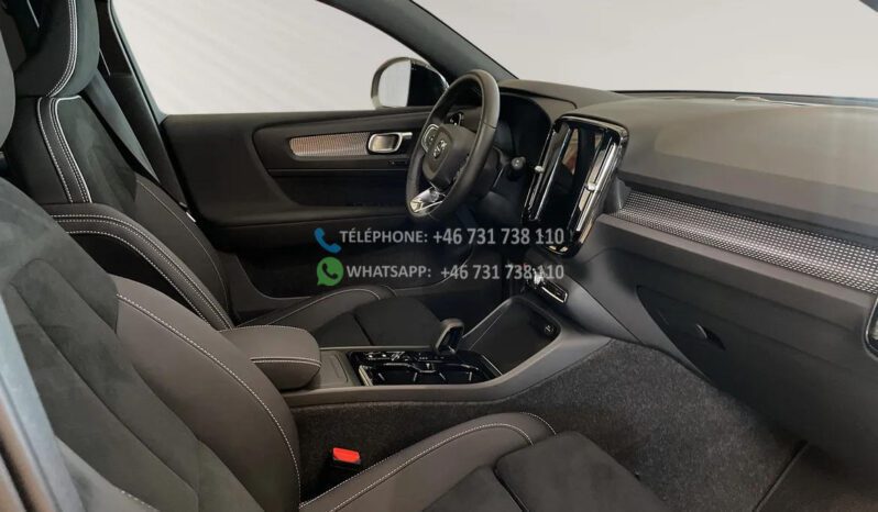 Volvo XC40 B4 FWD* SUV 2025 full