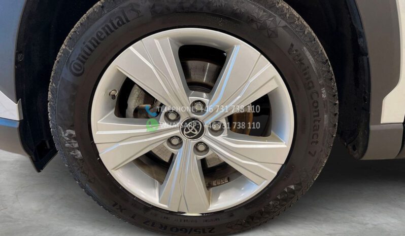 Toyota Corolla Cross 2,0 Hybrid AWD-i Executive* 2022 full