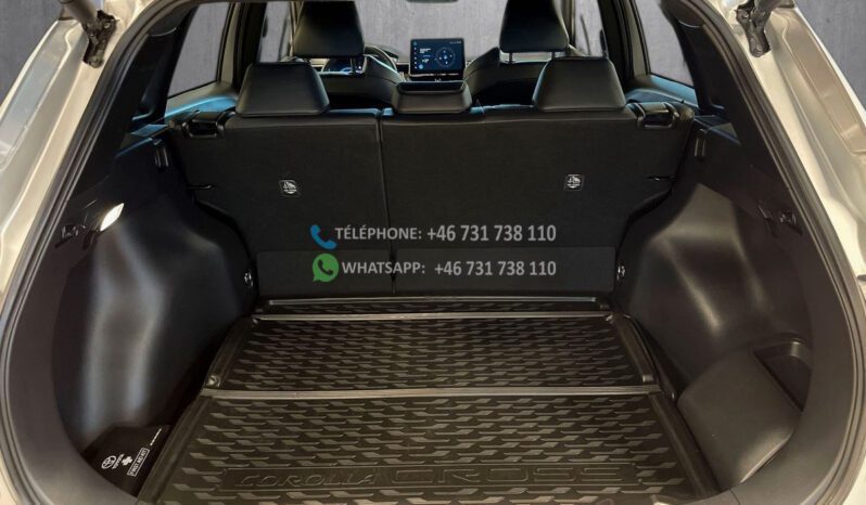 Toyota Corolla Cross 2,0 Hybrid AWD-i Executive* 2022 full