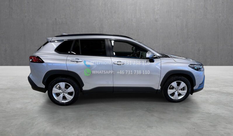 Toyota Corolla Cross 2,0 Hybrid AWD-i Executive* 2022 full