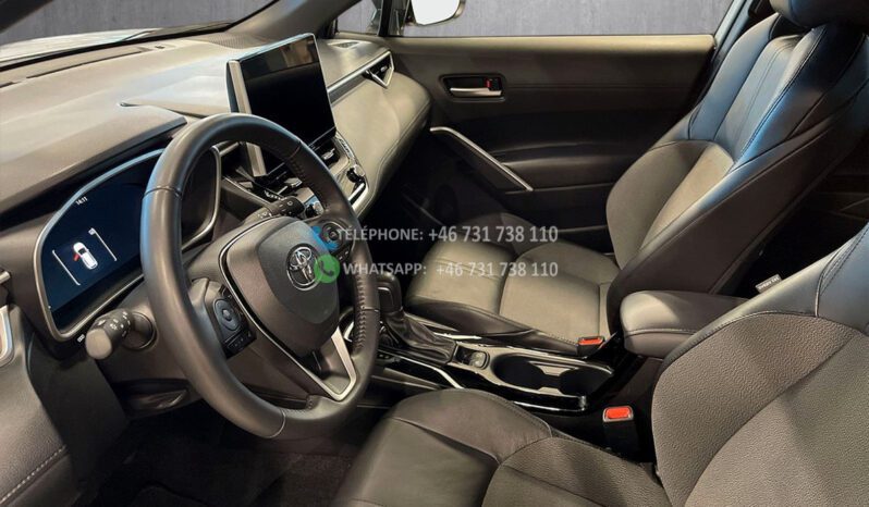 Toyota Corolla Cross 2,0 Hybrid AWD-i Executive* 2022 full