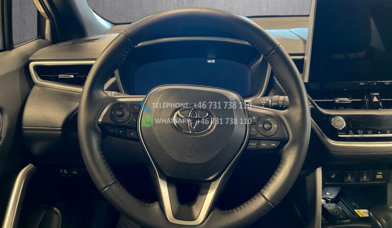 Toyota Corolla Cross 2,0 Hybrid AWD-i Executive* 2022 full