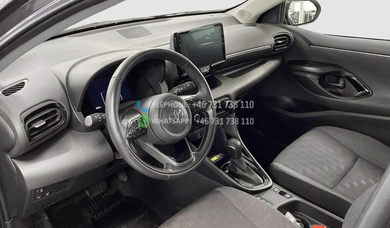 Toyota Yaris Hybrid* 2024 full