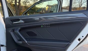 Volkswagen Tiguan Allspace*2020 full