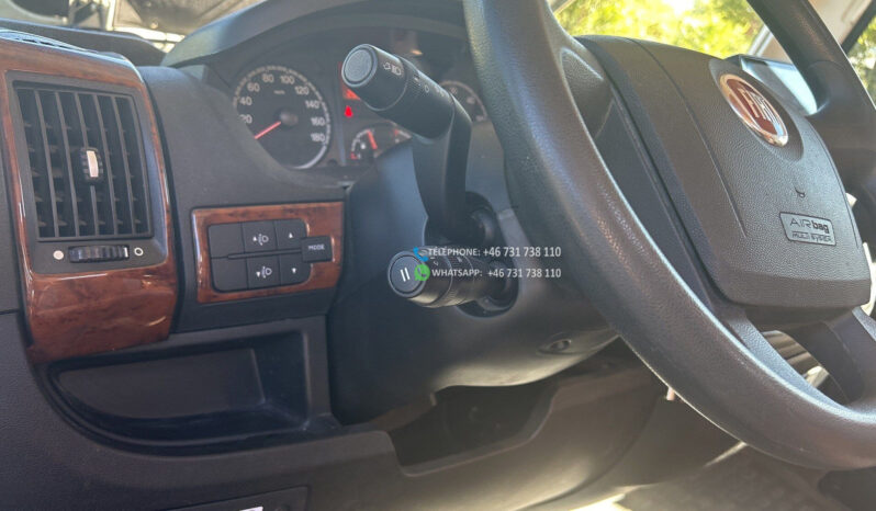 RAPIDO SERIE 8 890 F* 2013 full