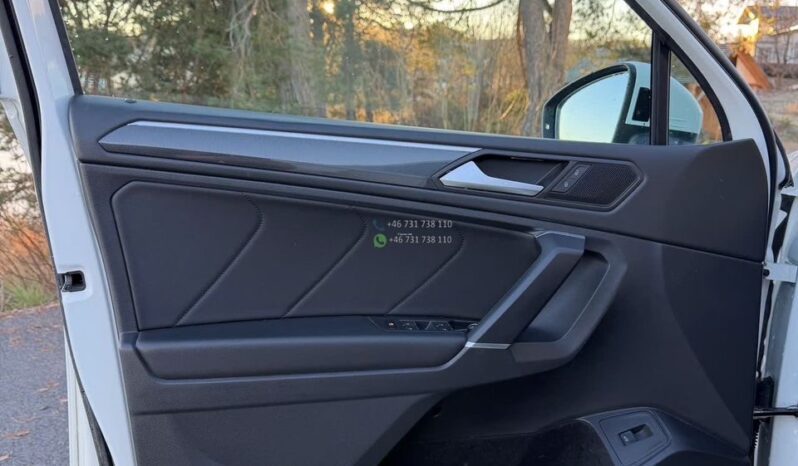 Volkswagen Tiguan Allspace*2020 full