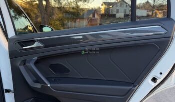 Volkswagen Tiguan Allspace*2020 full