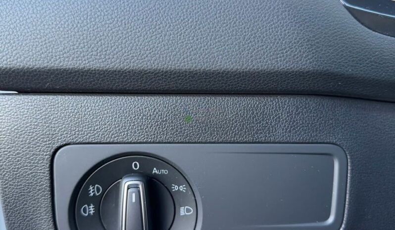 Volkswagen Tiguan Allspace*2020 full