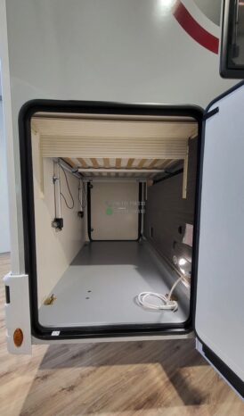 McLOUIS Nevis*2025 full