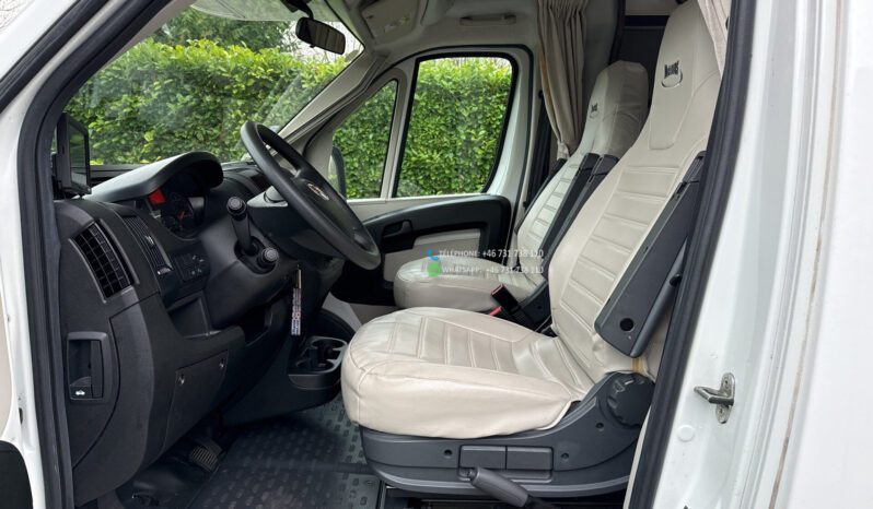 MC LOUIS GLAMYS 823* 2020 full