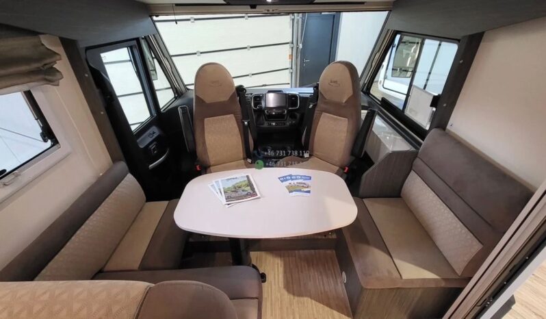 McLOUIS Nevis*2025 full