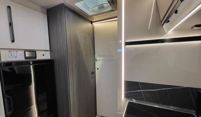 McLOUIS Nevis*2025 full