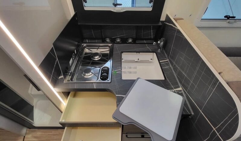 McLOUIS Nevis*2025 full