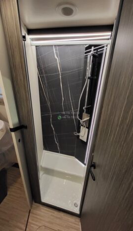 McLOUIS Nevis*2025 full