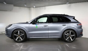 Porsche Cayenne E-Hybride/ SUV 2026 full