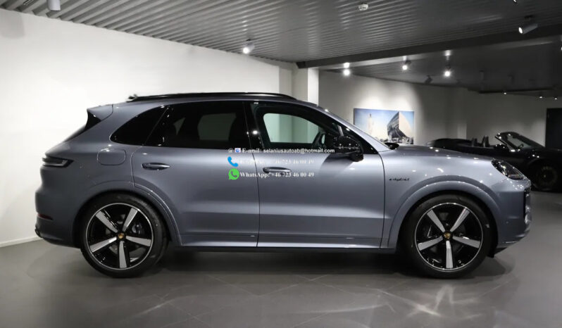 Porsche Cayenne E-Hybride/ SUV 2026 full